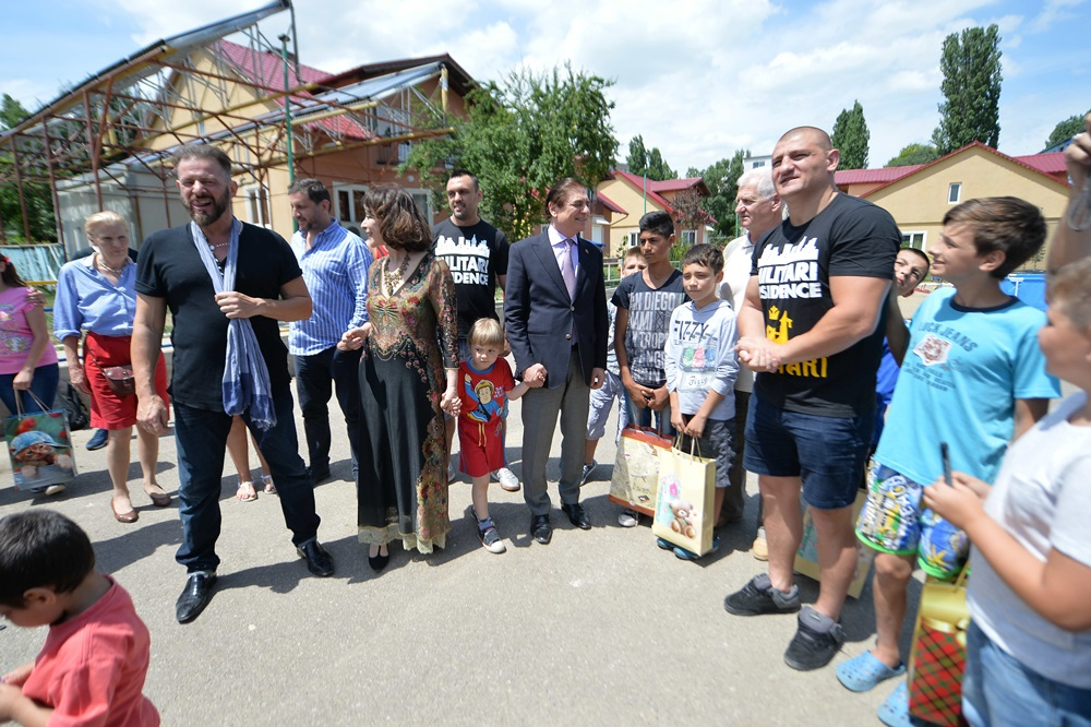 Gifts for orphans from Constanta
